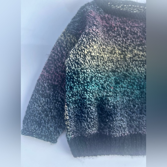 Handmade knit sweater - Picture 3 of 7